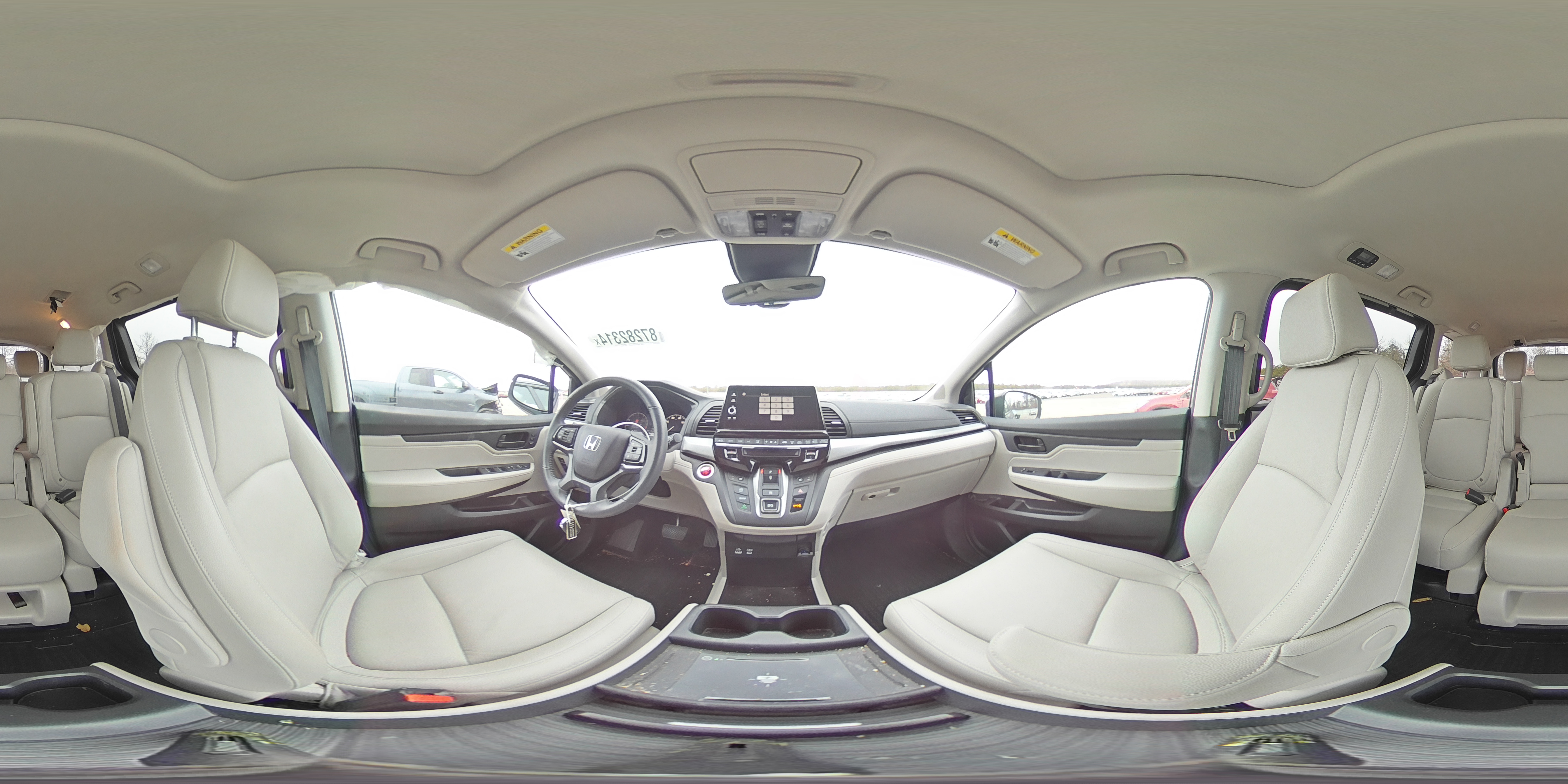 2025 Honda Odyssey - Image 13