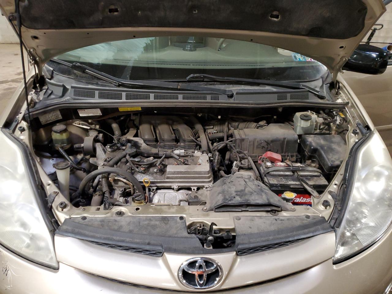 2008 Toyota Sienna - Image 12