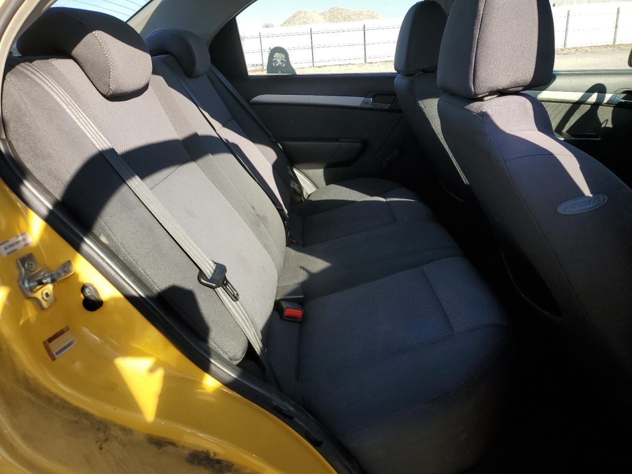 2011 Chevrolet Aveo - Image 10