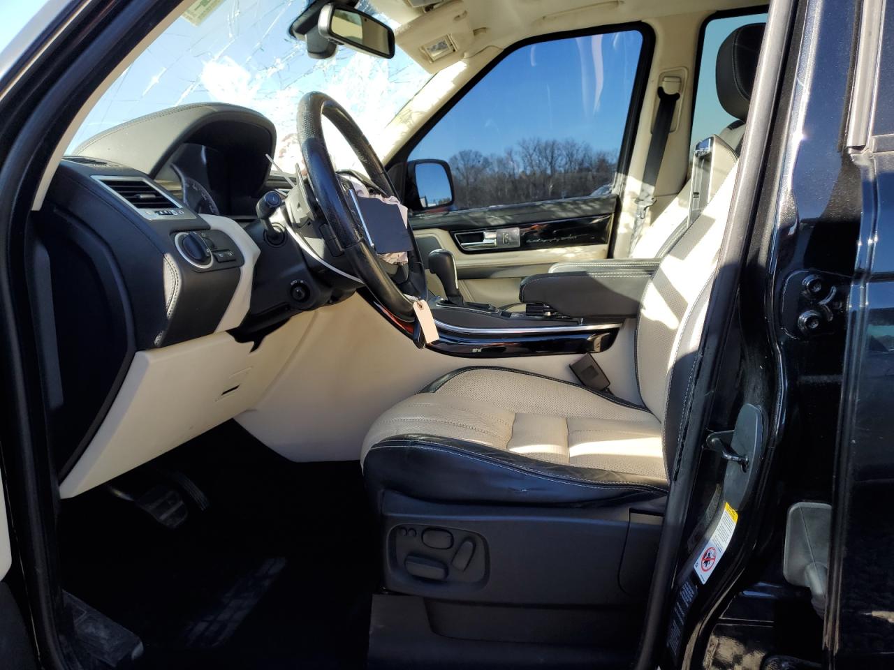 2010 Land Rover Range Rover - Image 7