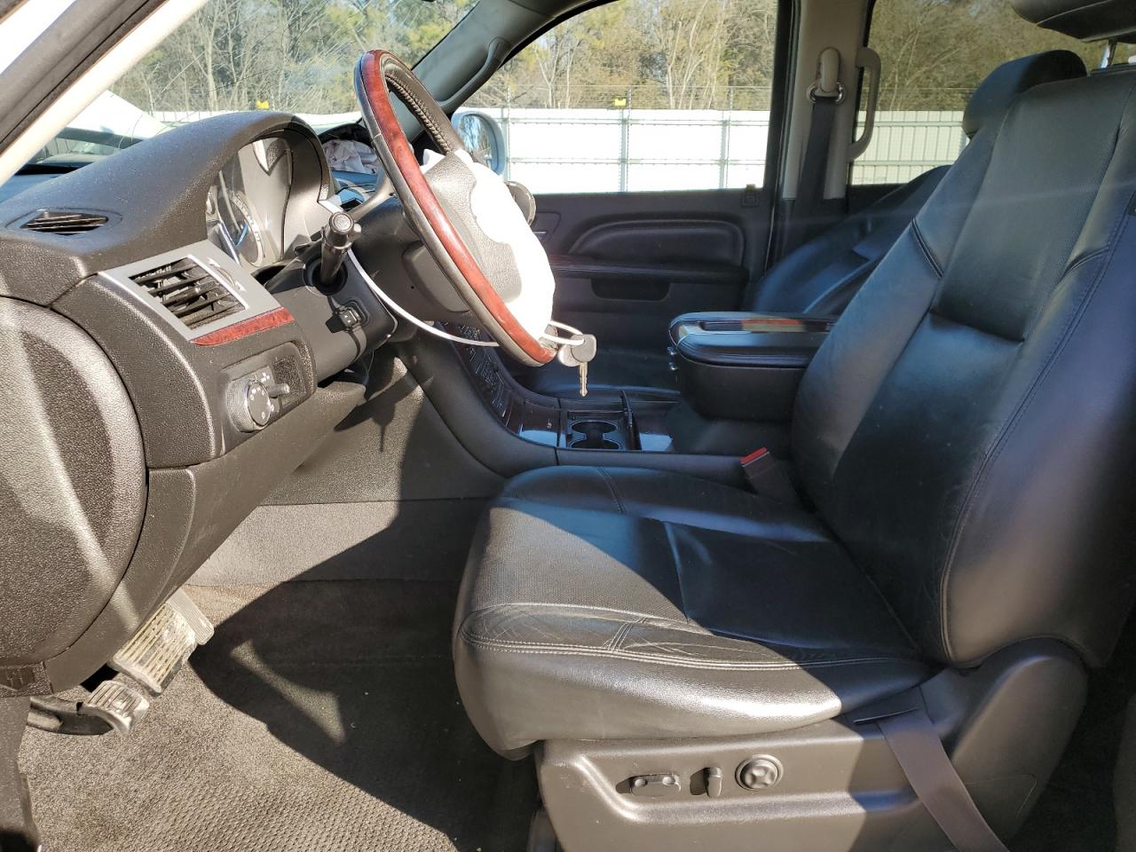2012 Cadillac Escalade - Image 7