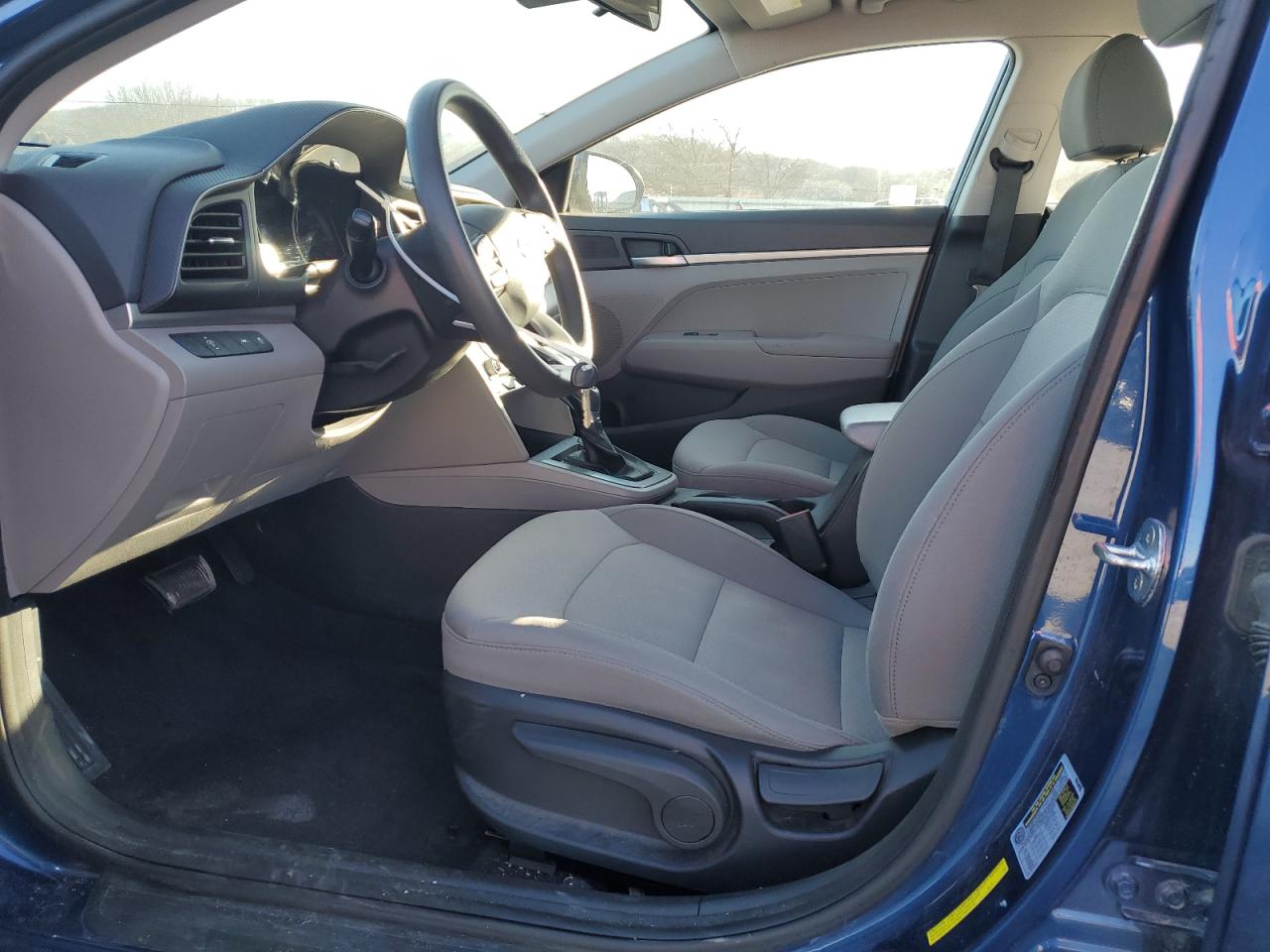 2020 Hyundai Elantra - Image 7