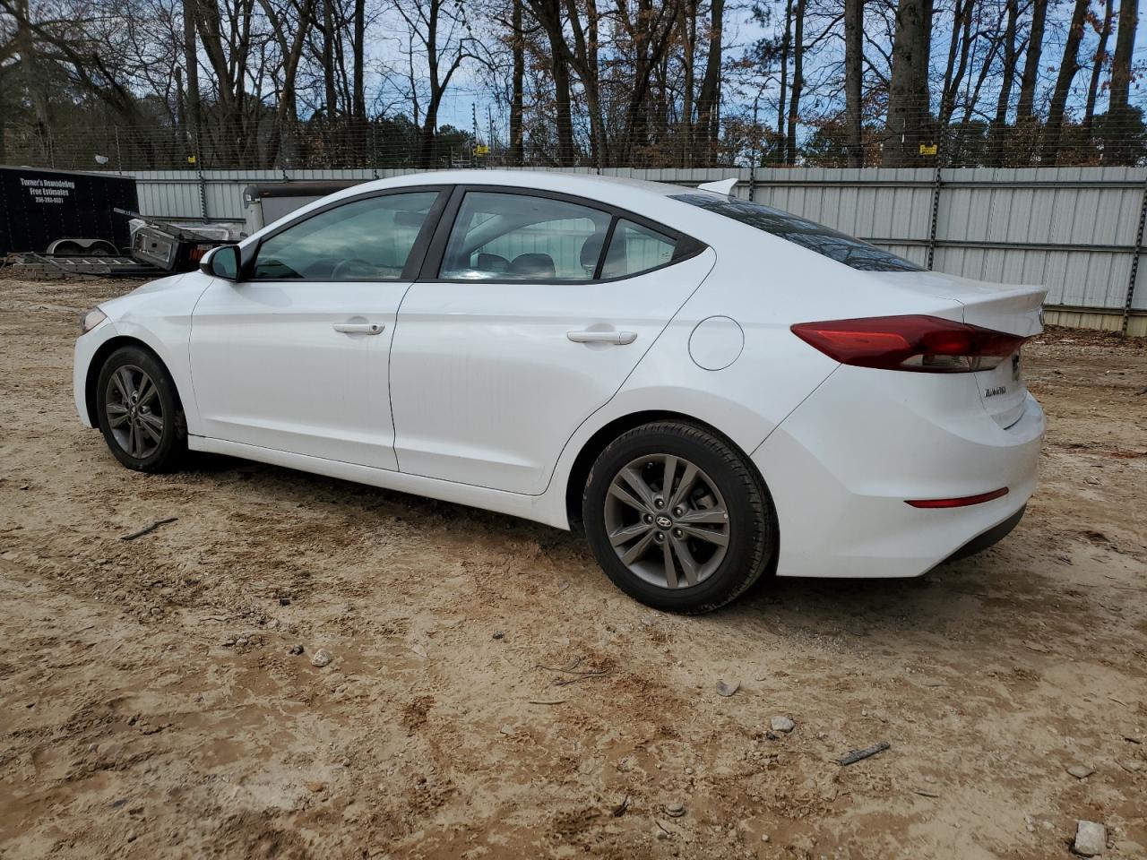 2018 Hyundai Elantra - Image 2