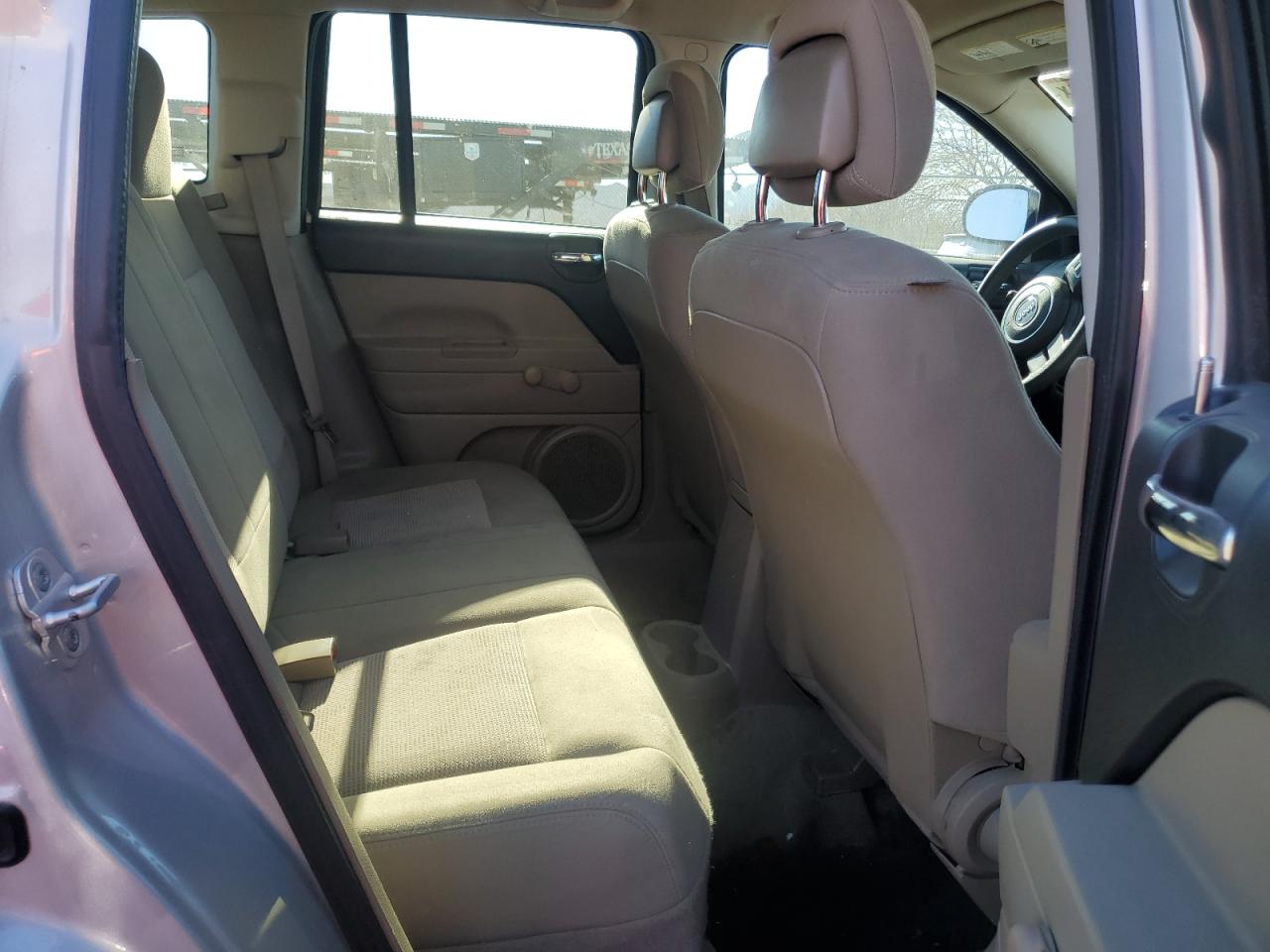 2014 Jeep Compass - Image 11