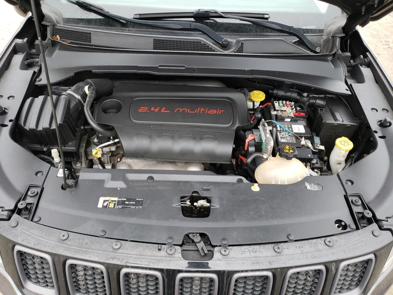 2019 Jeep Compass - Image 11