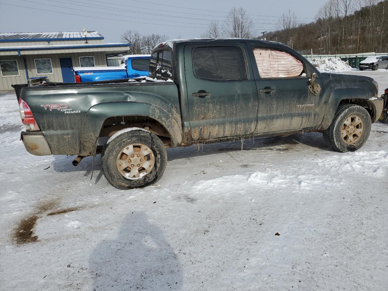2010 Toyota Tacoma - Image 3