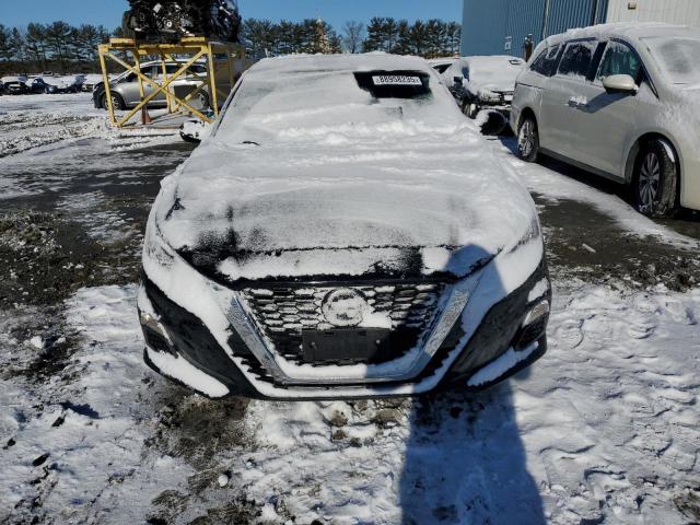  NISSAN ALTIMA 2019 Чорний