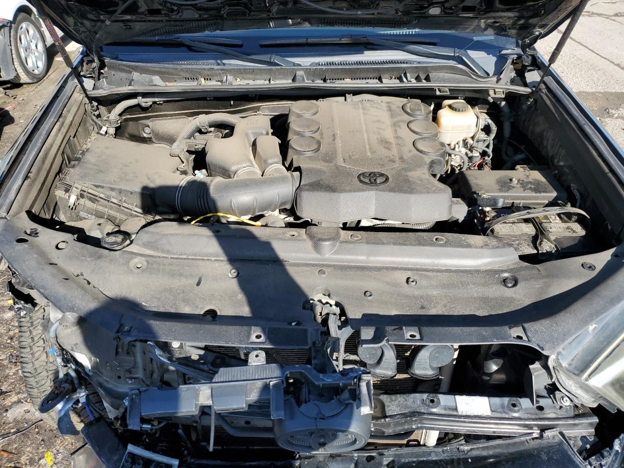 2014 Toyota 4Runner - Image 12