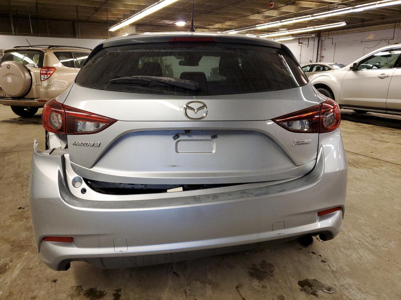 2018 Mazda 3 - Image 6