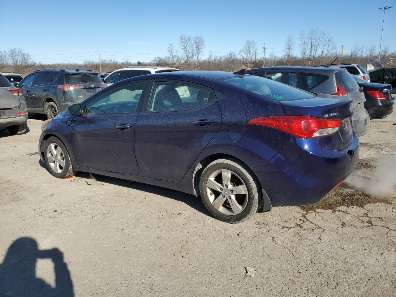 2012 Hyundai Elantra - Image 2
