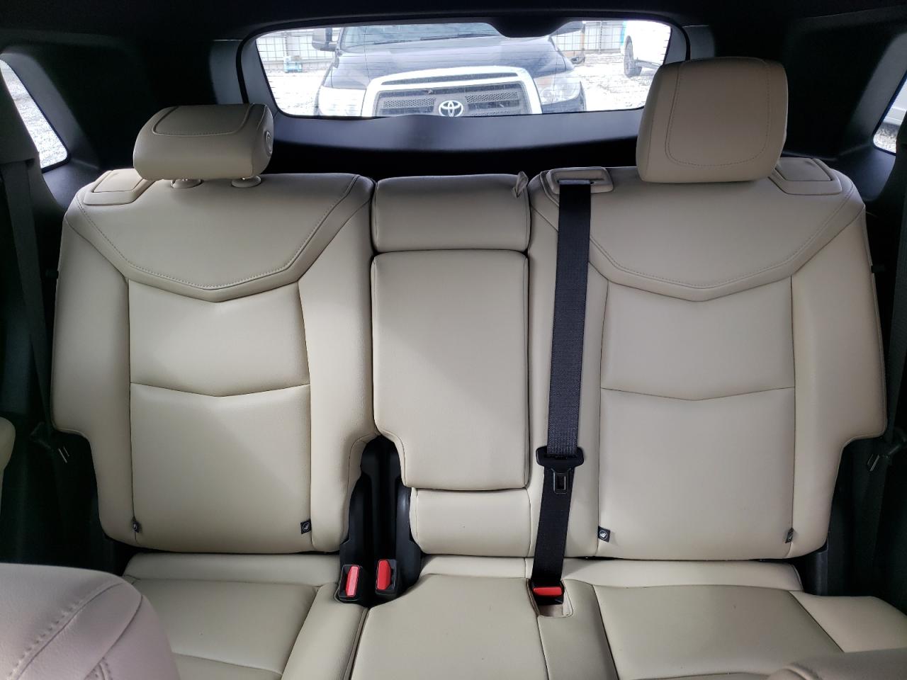 2019 Cadillac XT5 - Image 10