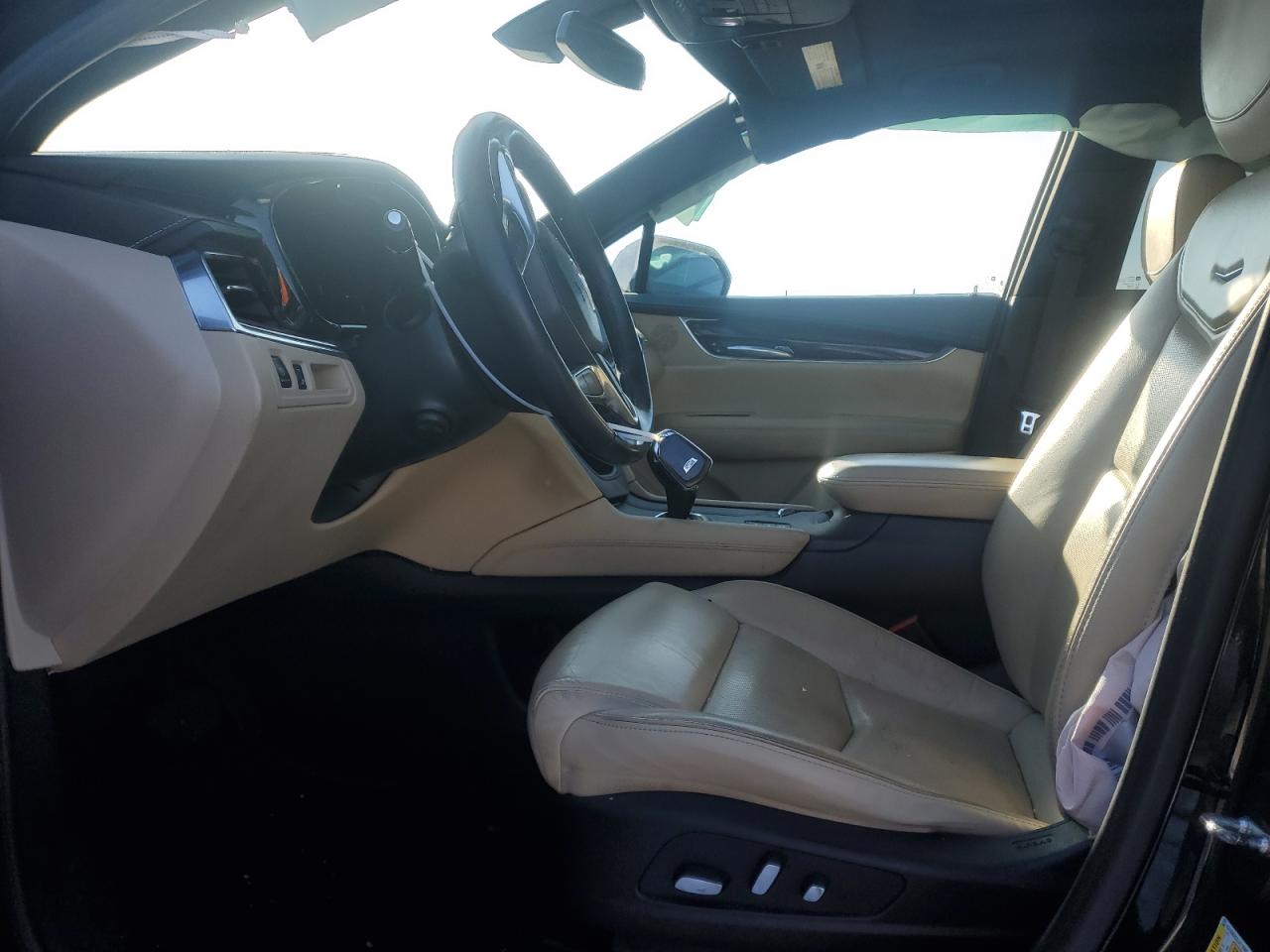 2018 Cadillac XT5 - Image 7