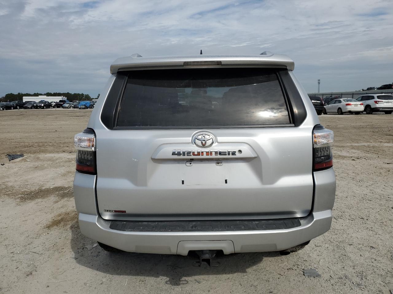 2016 Toyota 4Runner - Image 6