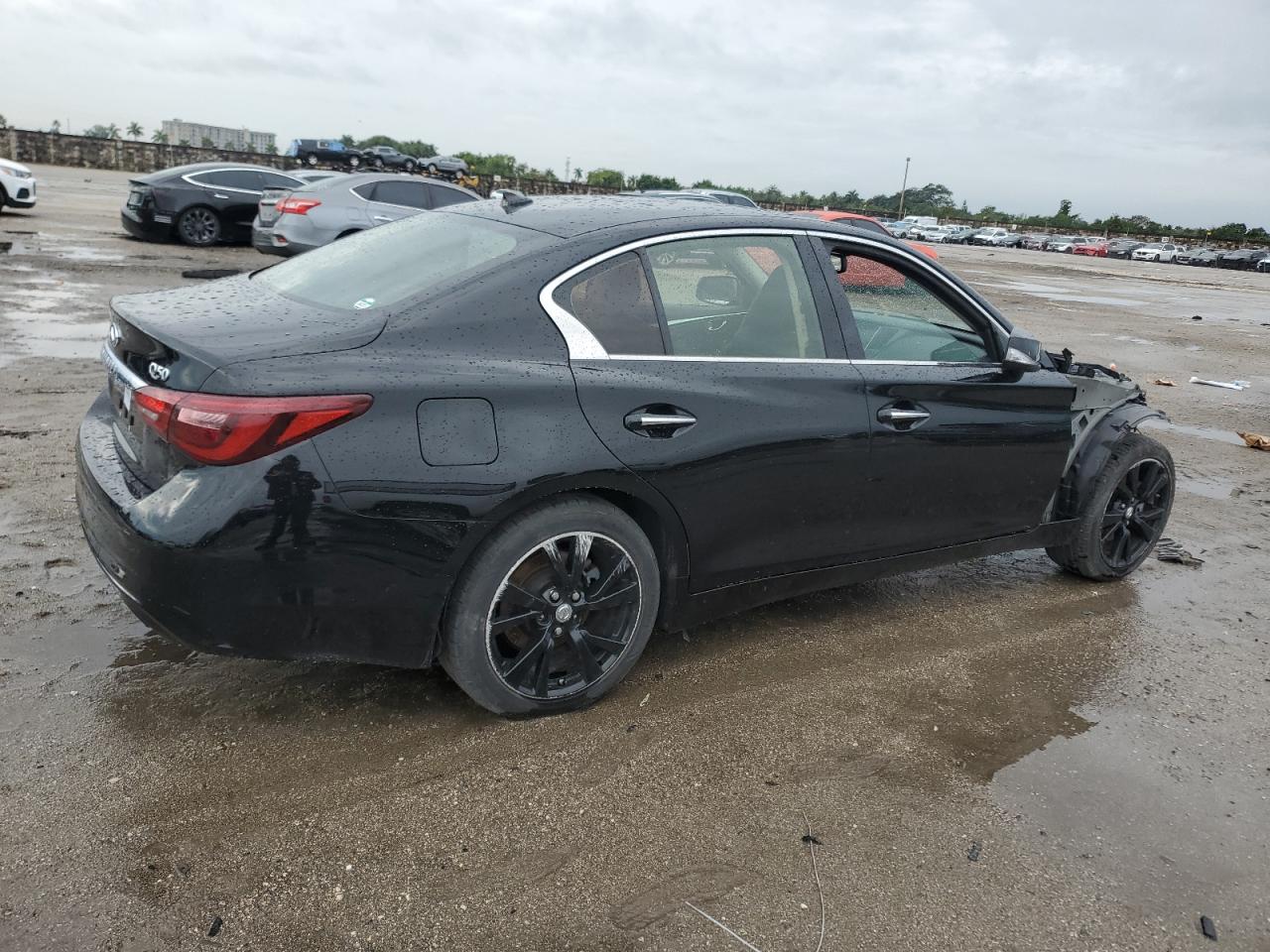 2018 Infiniti Q50 - Image 3