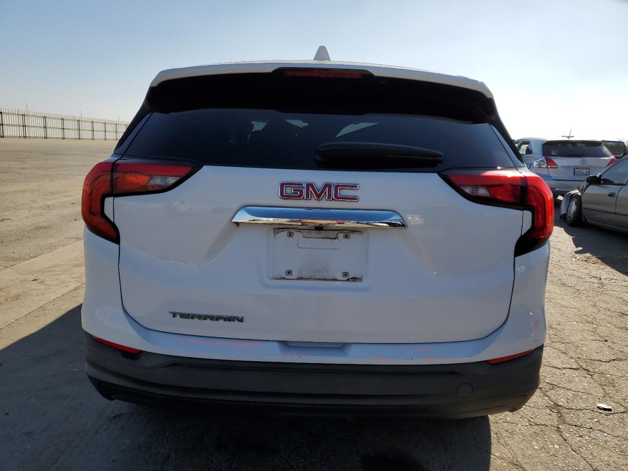 2018 GMC Terrain - Image 6