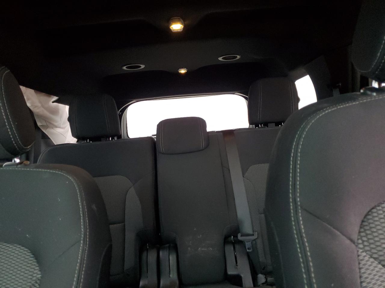 2017 Ford Explorer - Image 10