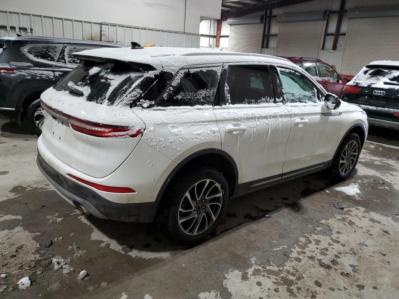 2022 Lincoln Corsair - Image 3