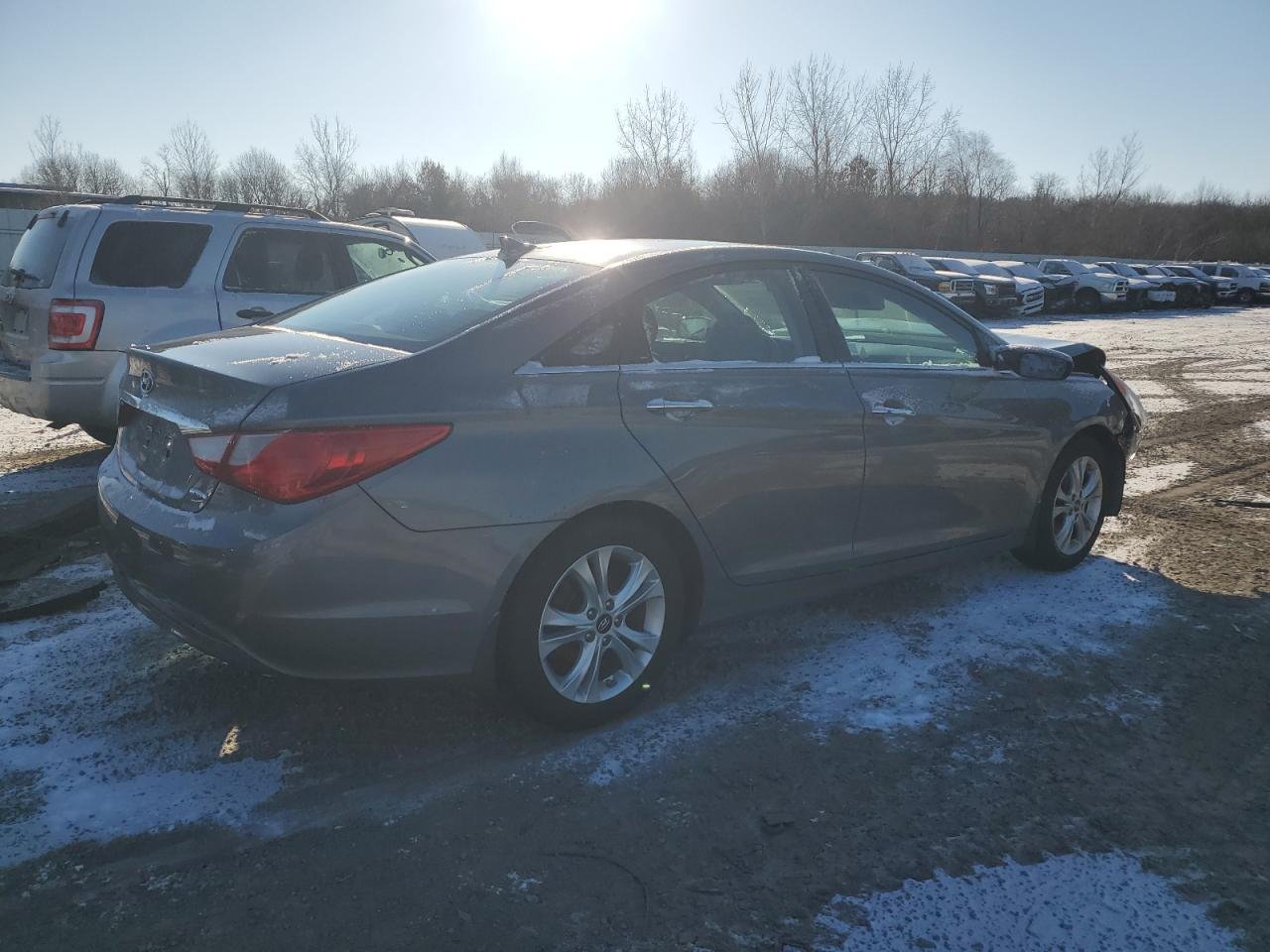 2013 Hyundai Sonata - Image 3