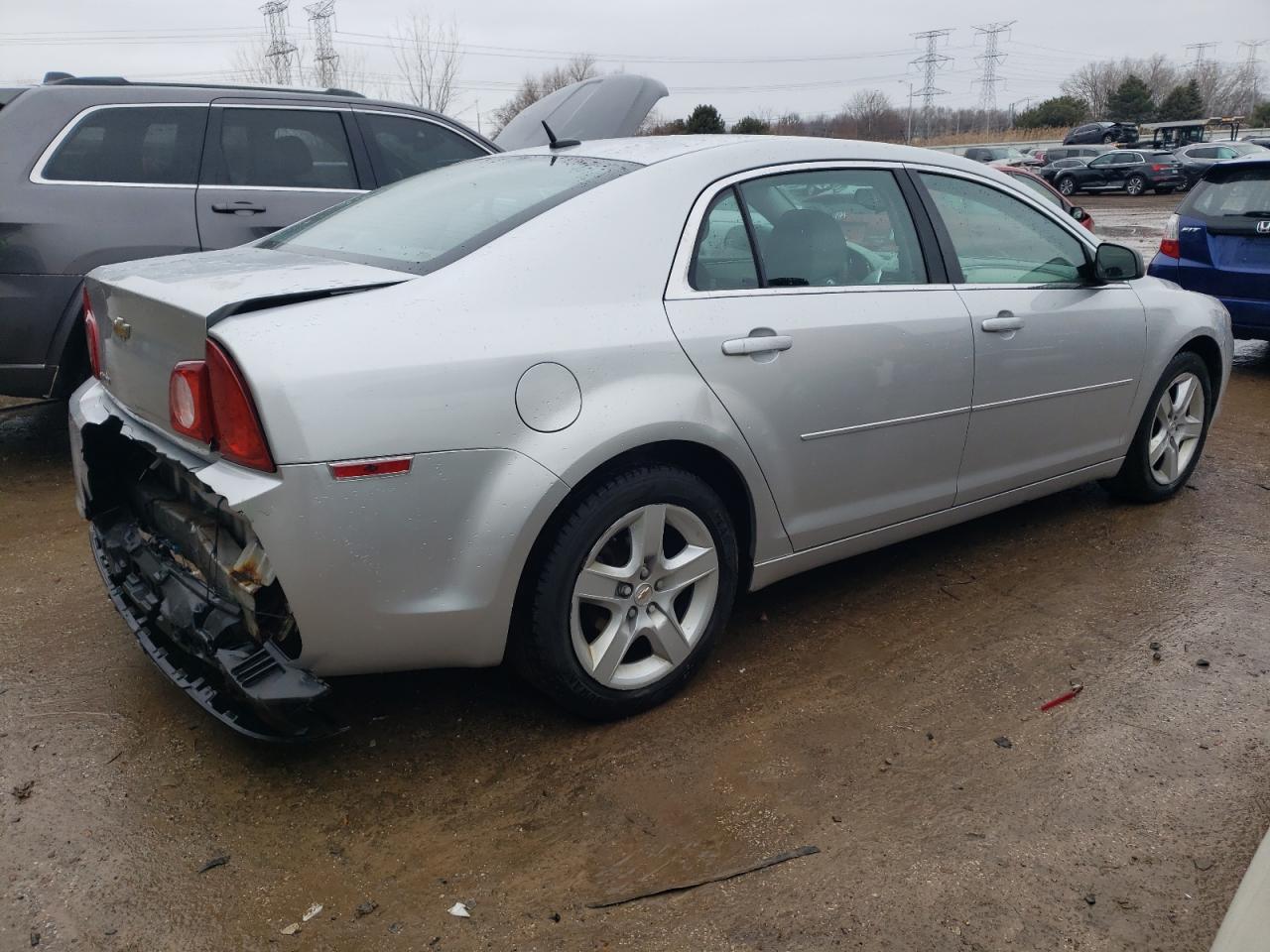 2010 Chevrolet Malibu - Image 3