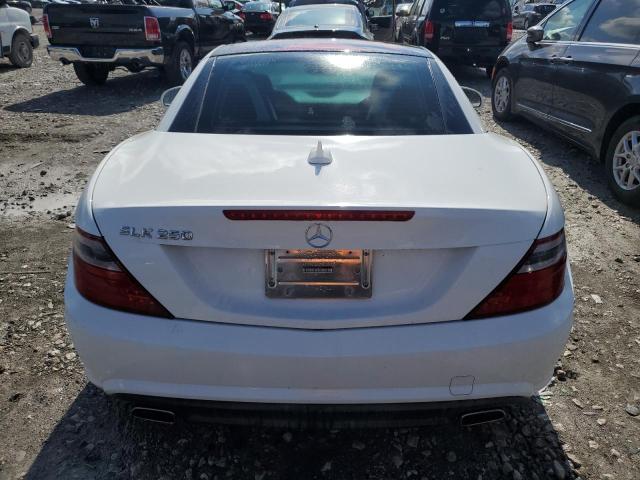  MERCEDES-BENZ SLK-CLASS 2015 White