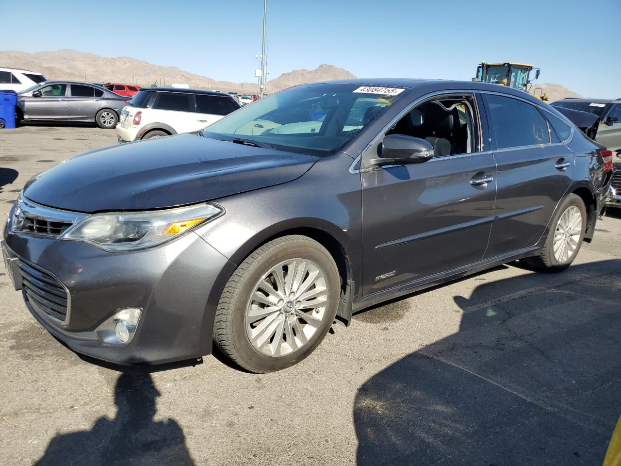 2015 Toyota Avalon - Image 1