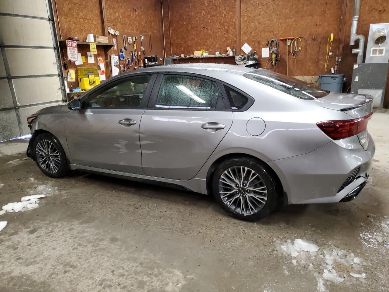 2023 Kia Forte - Image 2