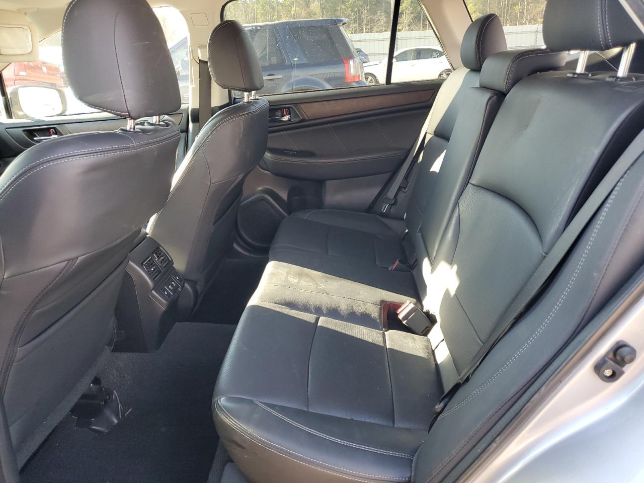 2019 Subaru Outback - Image 11