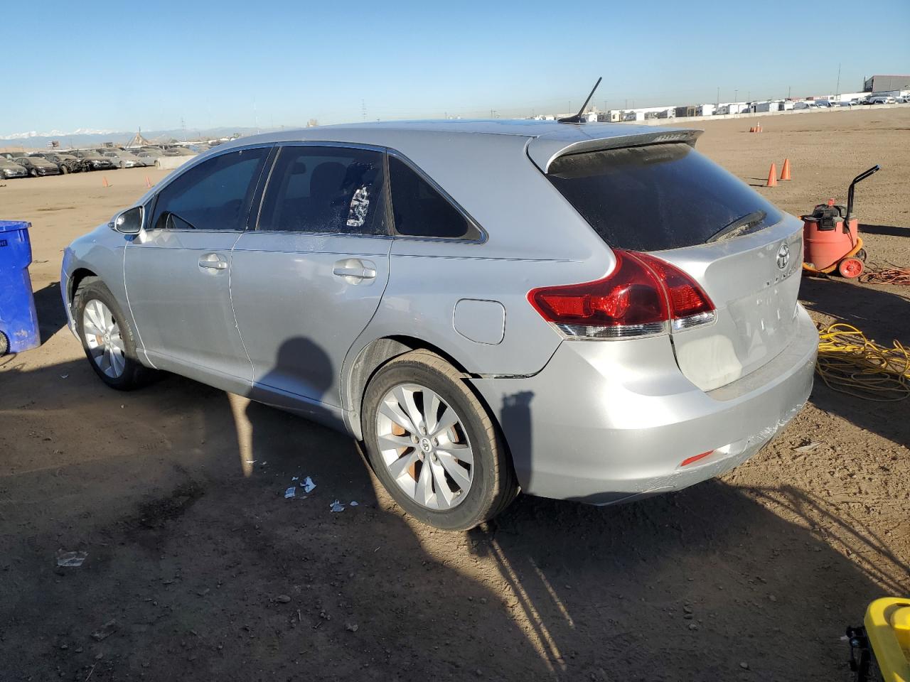 2013 Toyota Venza - Image 2