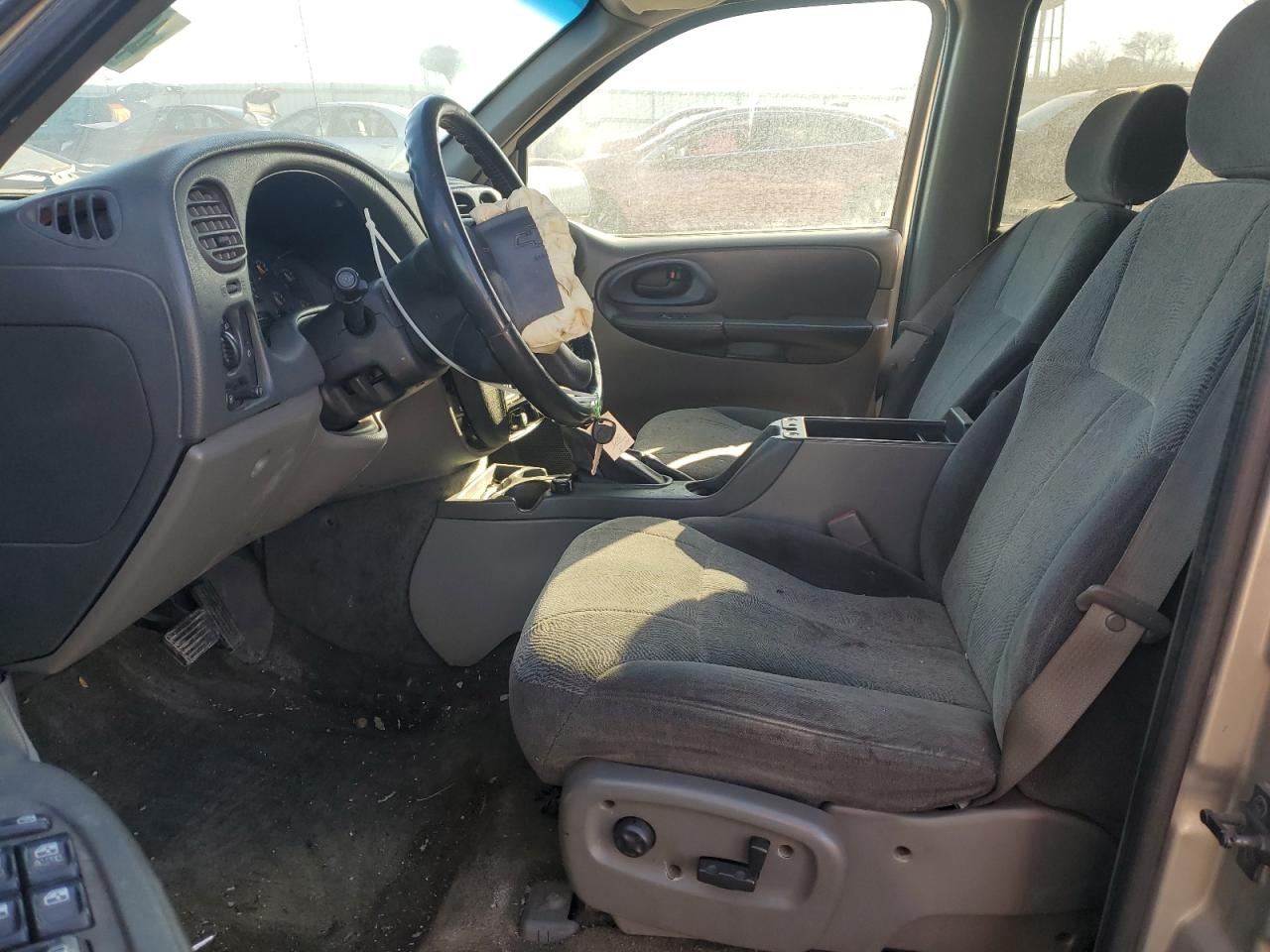 2003 Chevrolet TrailBlazer - Image 7
