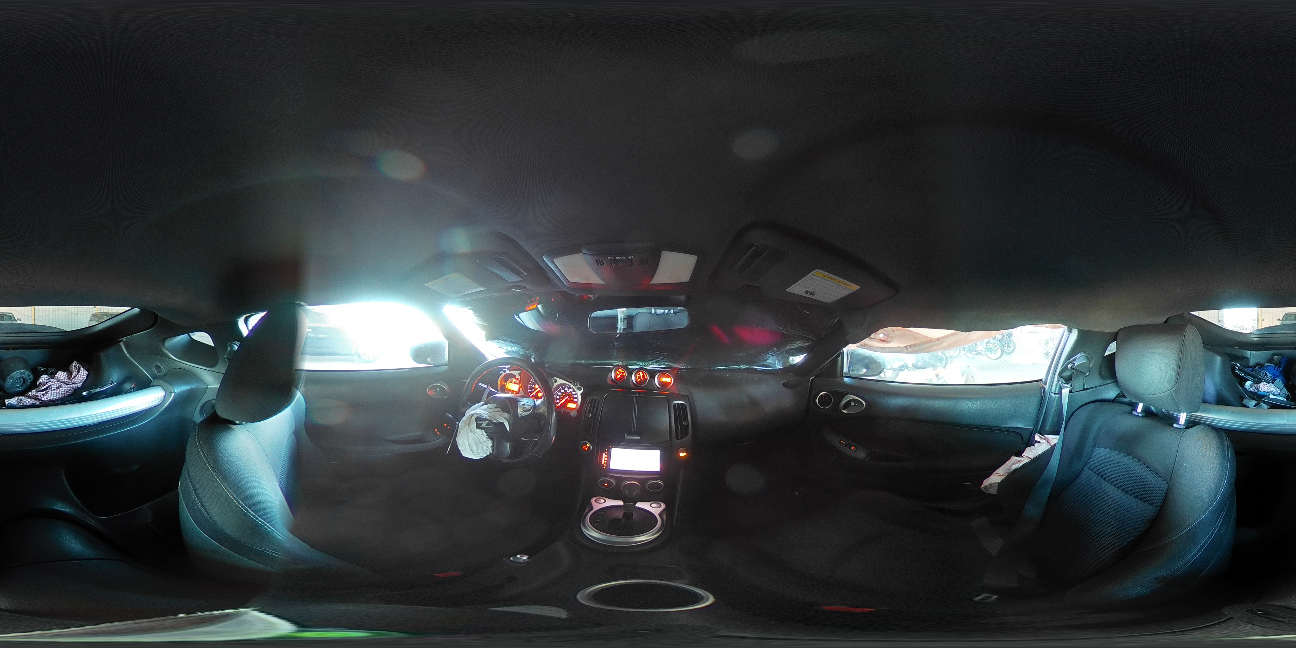 2011 Nissan 370Z - Image 13