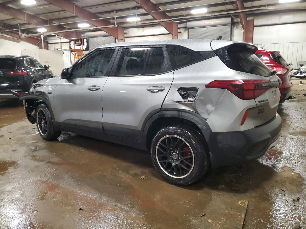 2021 Kia Seltos - Image 2