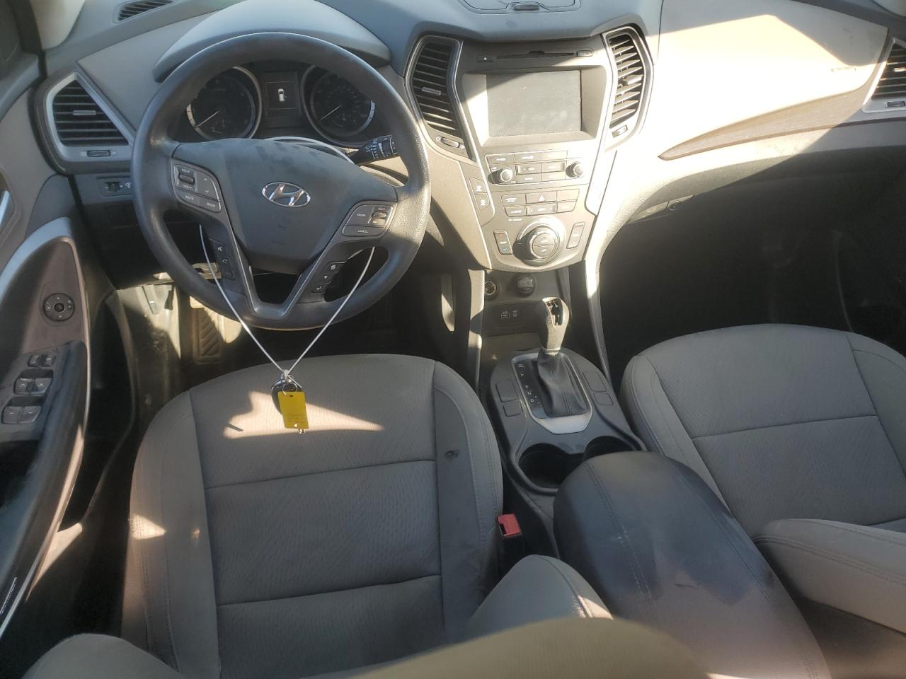 2017 Hyundai Santa Fe - Image 8