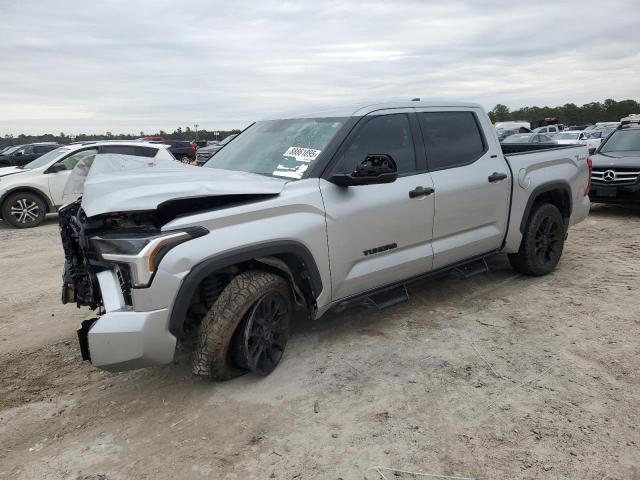  TOYOTA TUNDRA 2022 Серебристый