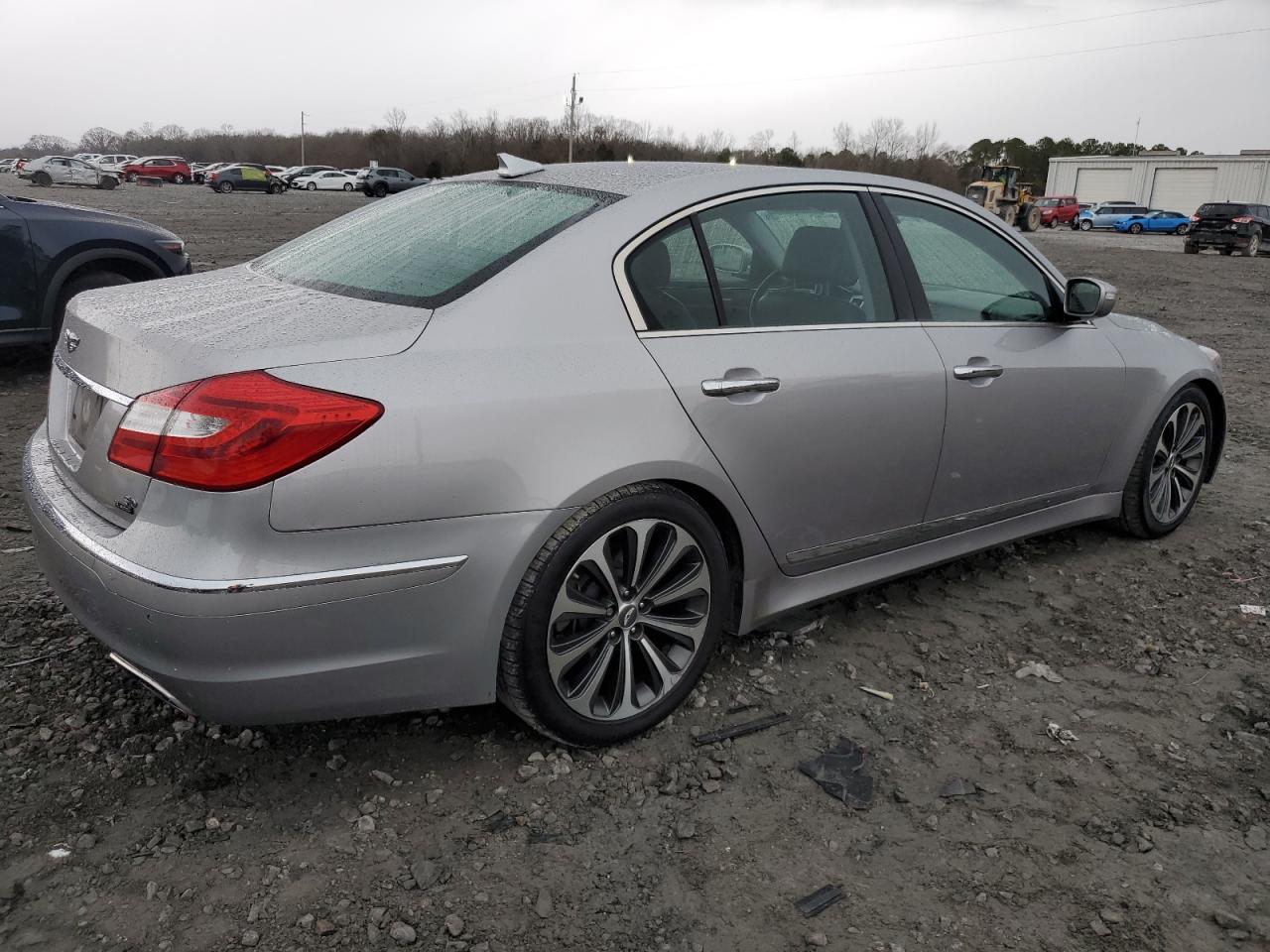 2012 Hyundai Genesis - Image 3