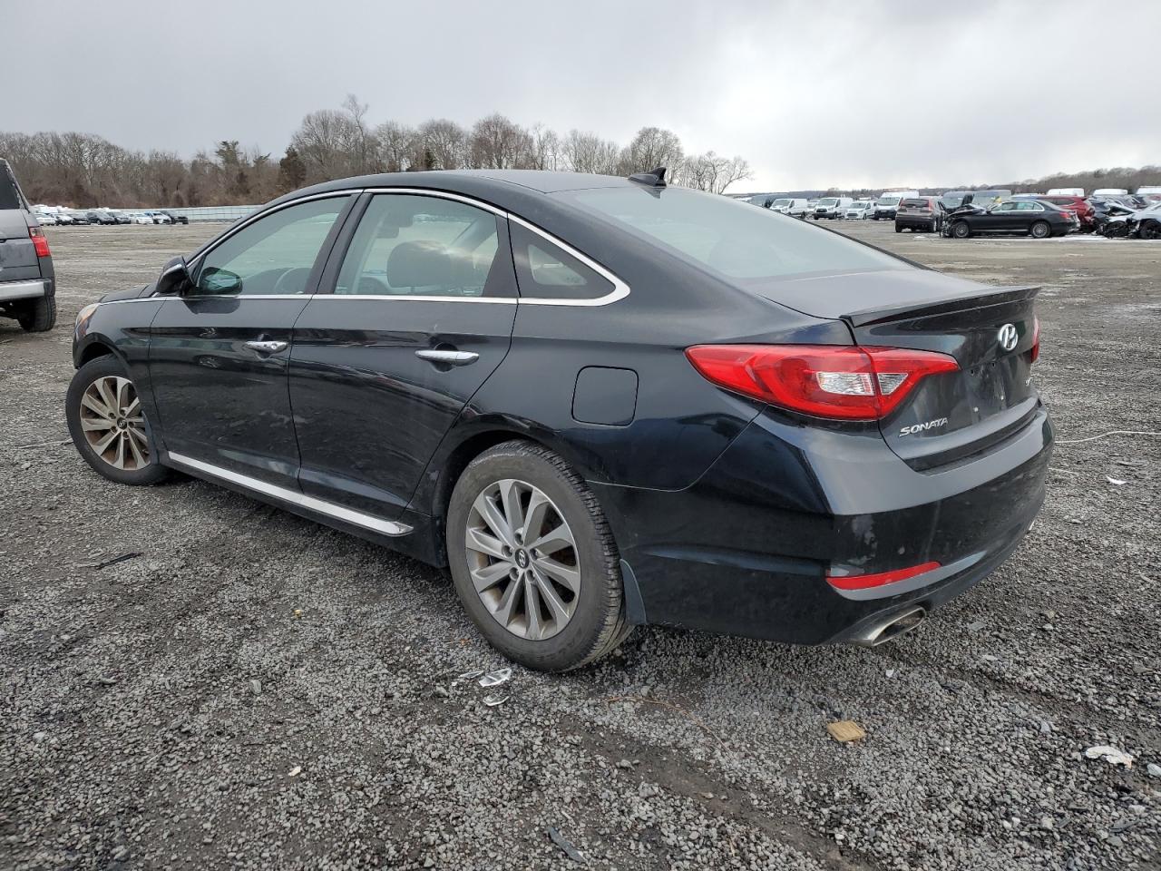 2015 Hyundai Sonata - Image 2