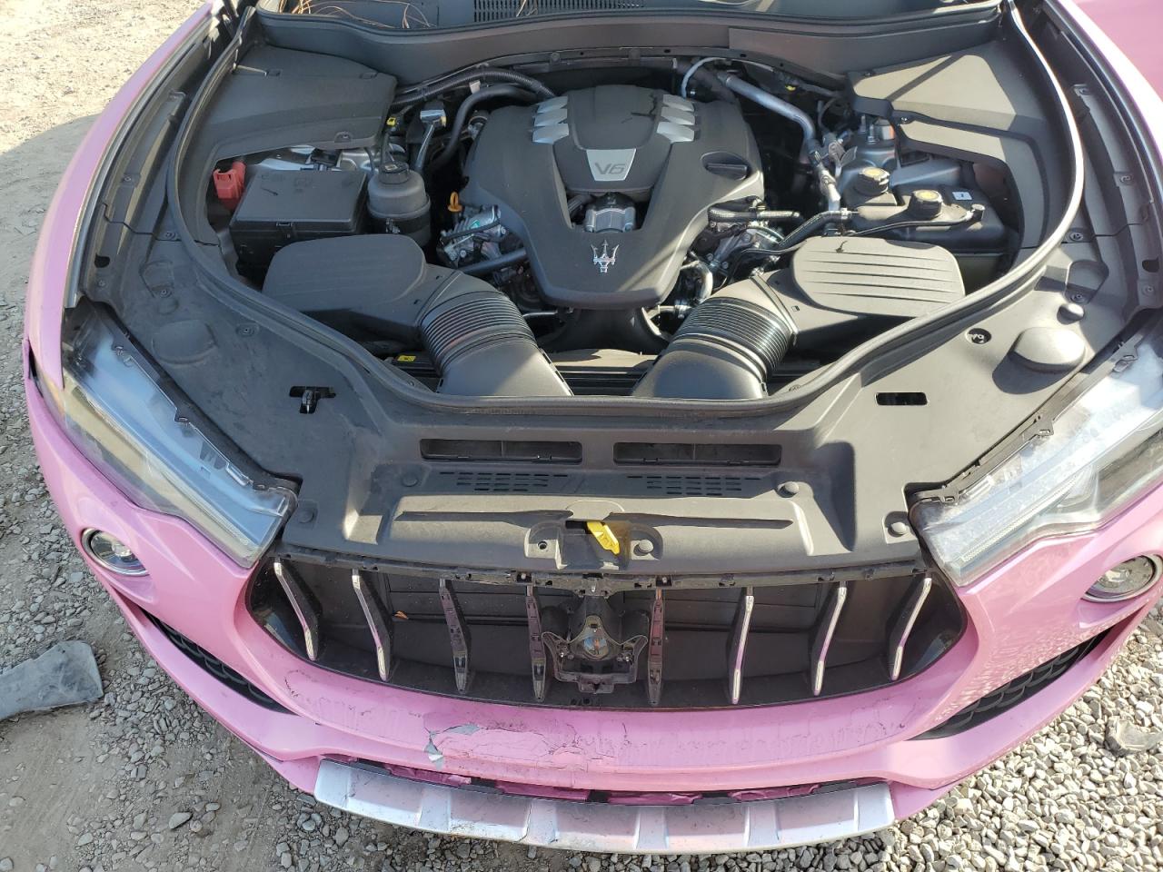 2017 Maserati Levante - Image 12