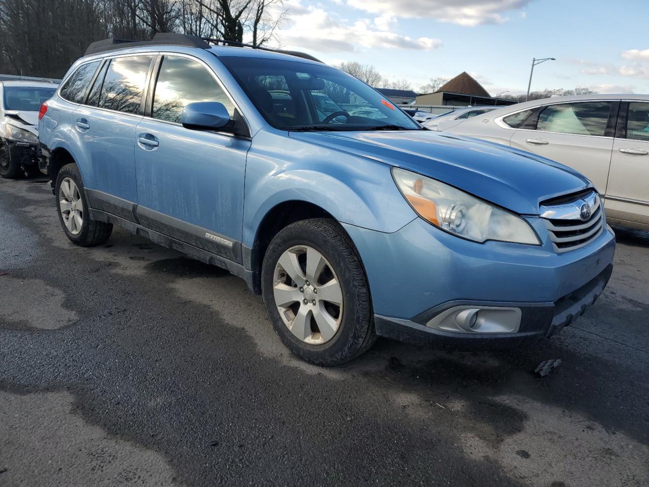 2012 Subaru Outback - Image 4