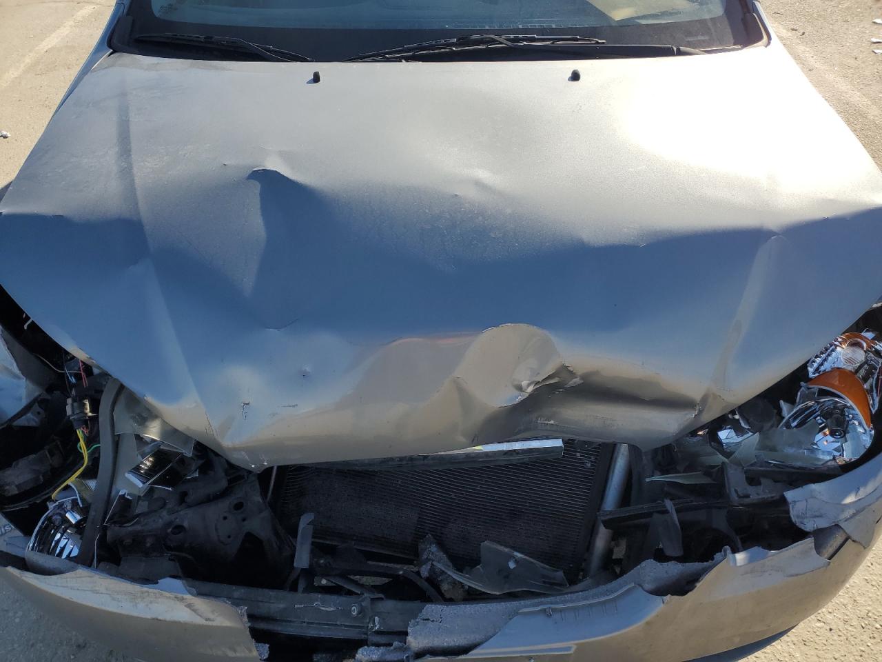 2010 Hyundai Elantra - Image 11
