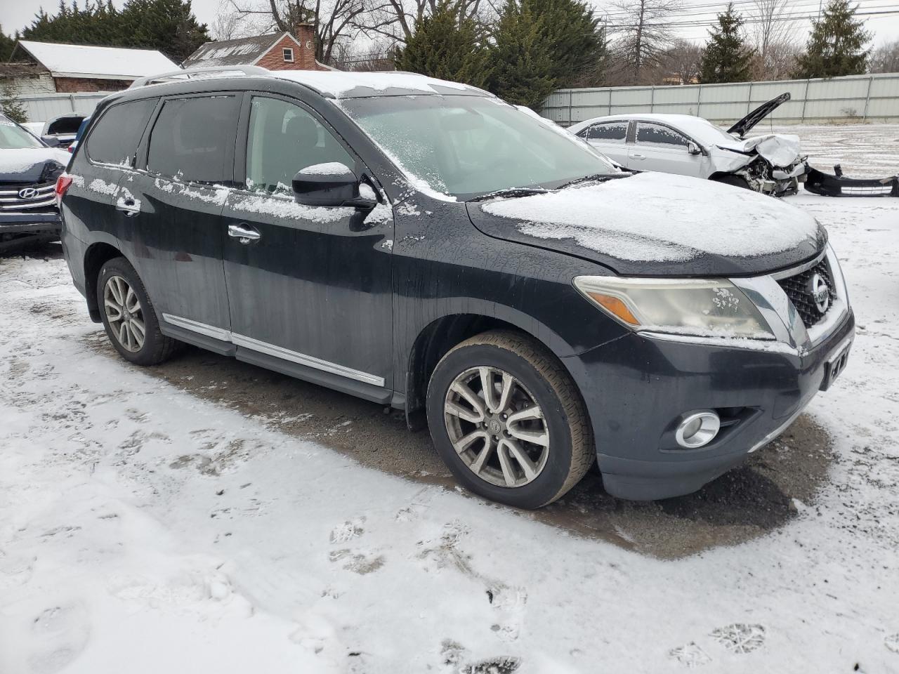2015 Nissan Pathfinder - Image 4