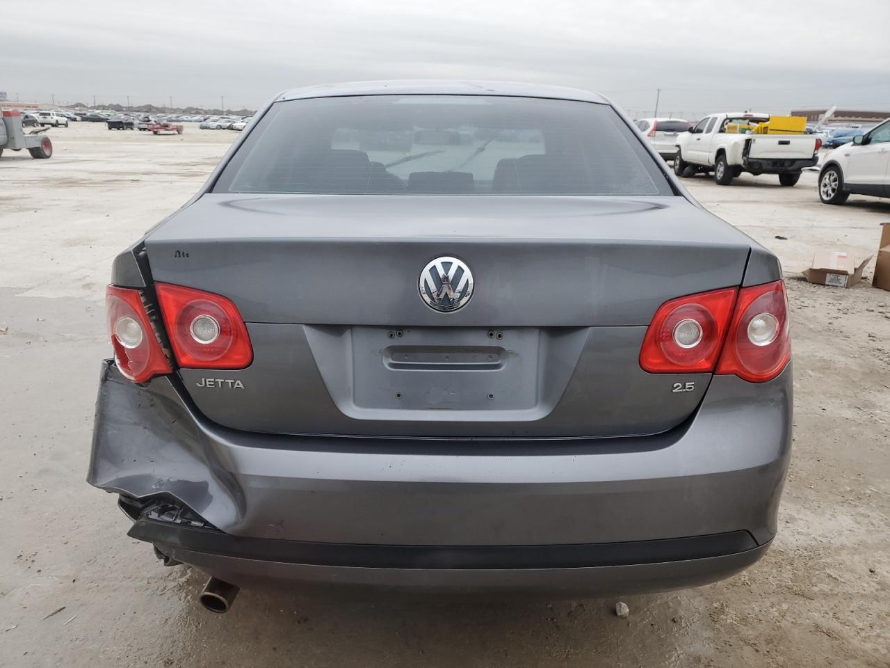 2006 Volkswagen Jetta - Image 6