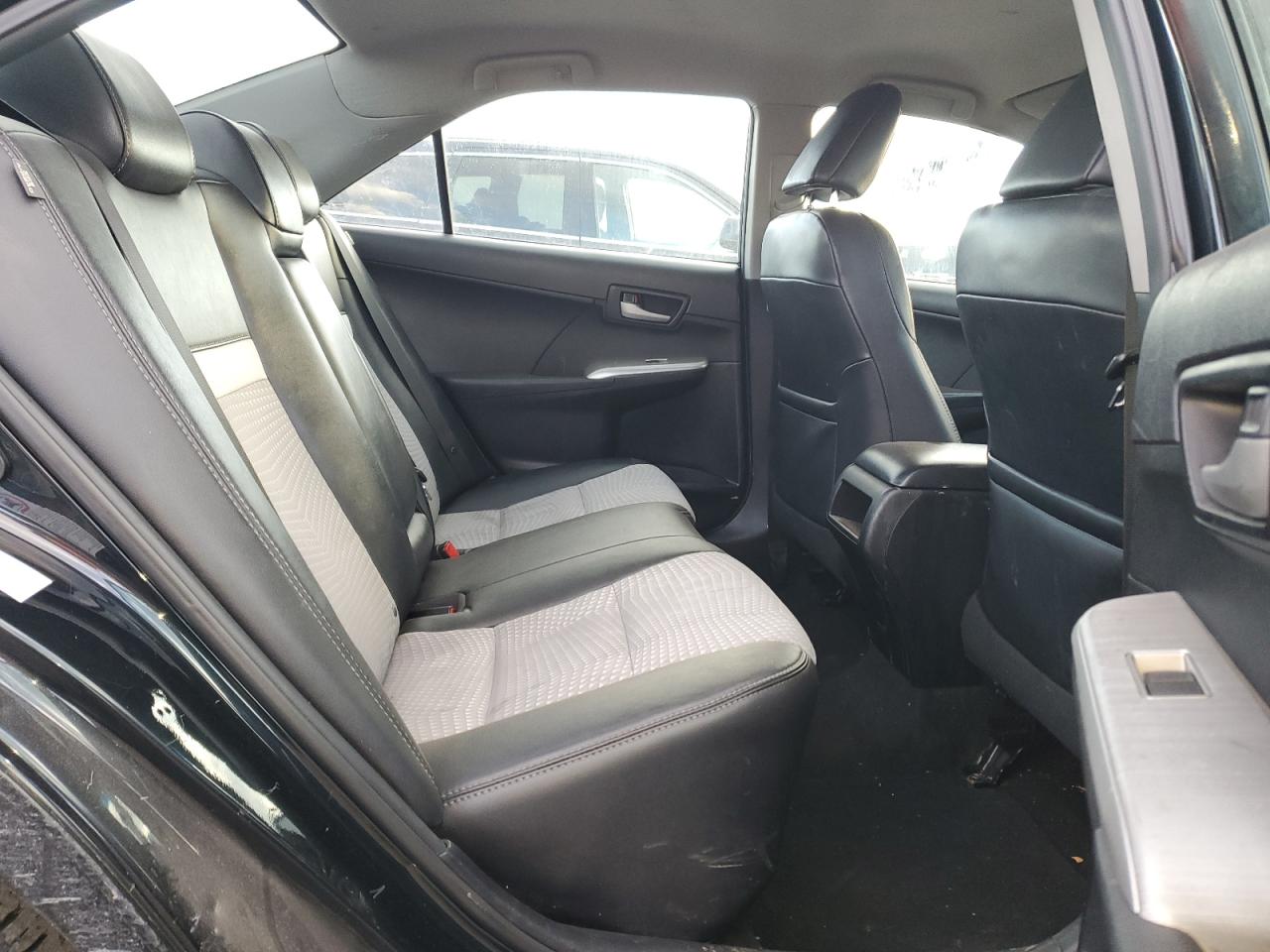 2012 Toyota Camry - Image 10