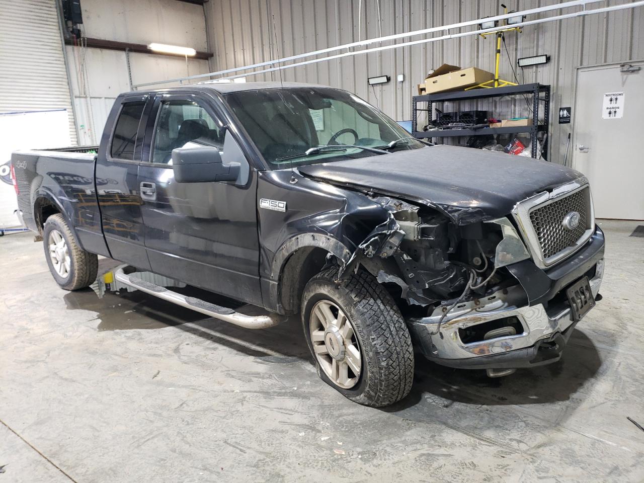 2004 Ford F-150 - Image 4
