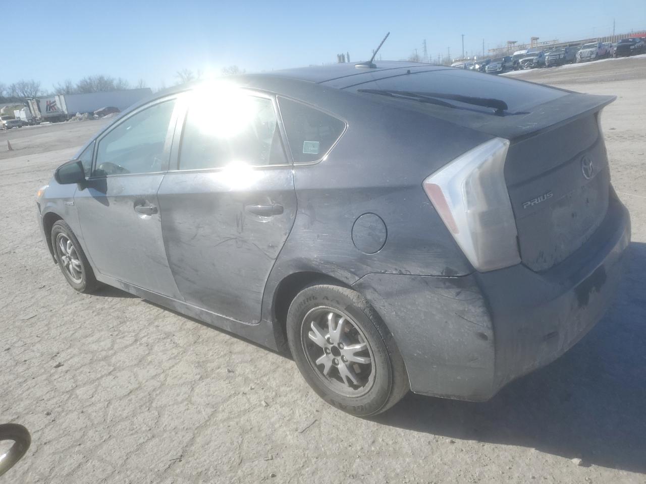 2010 Toyota Prius - Image 2
