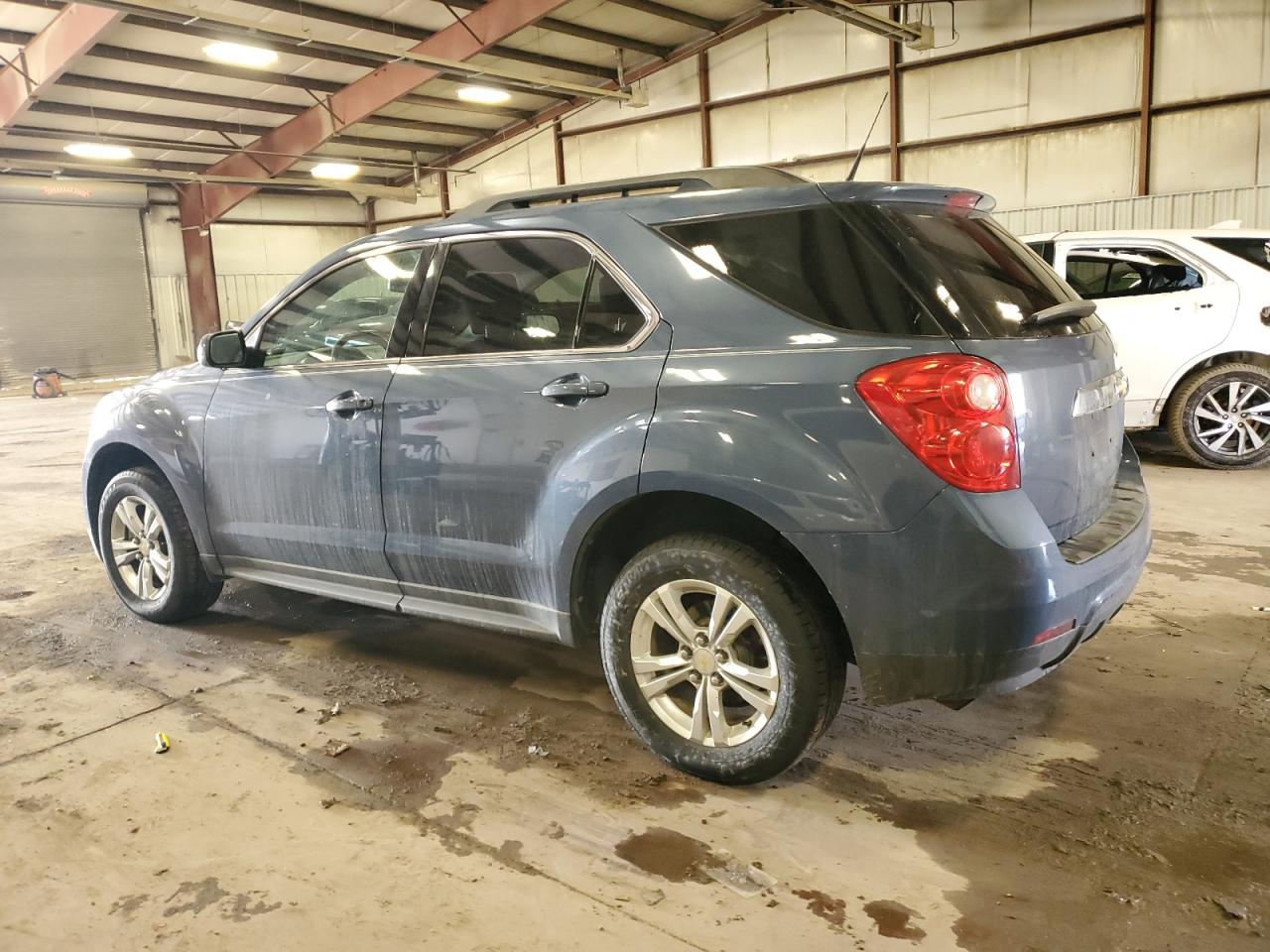 2011 Chevrolet Equinox - Image 2