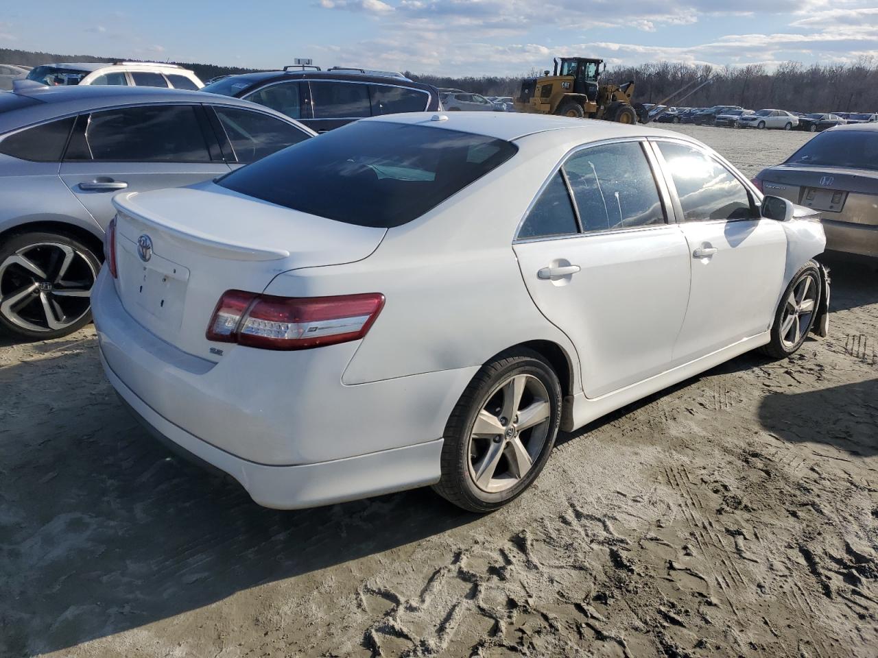 2011 Toyota Camry - Image 3