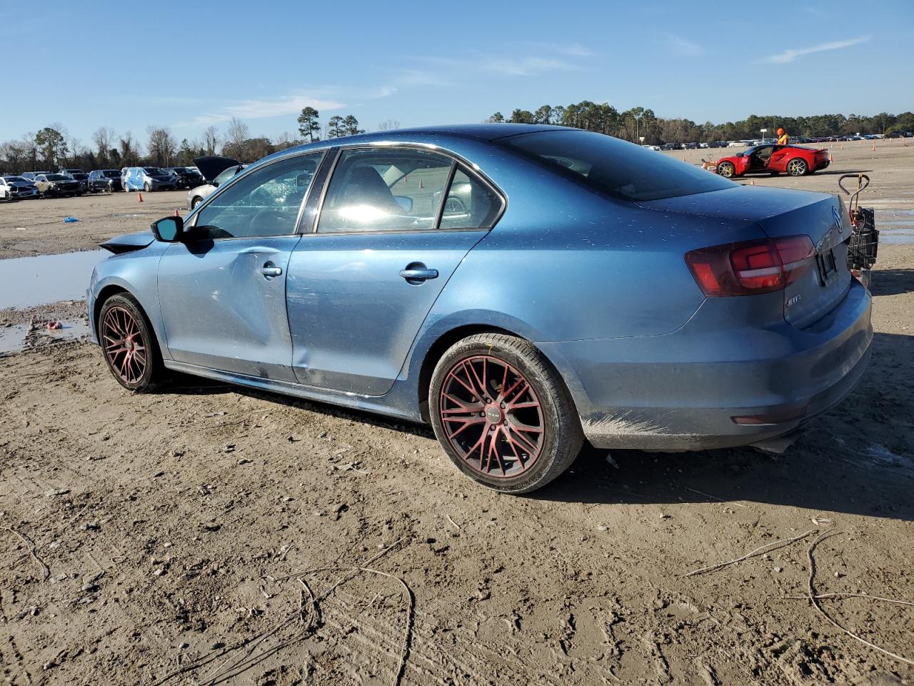 2016 Volkswagen Jetta - Image 2