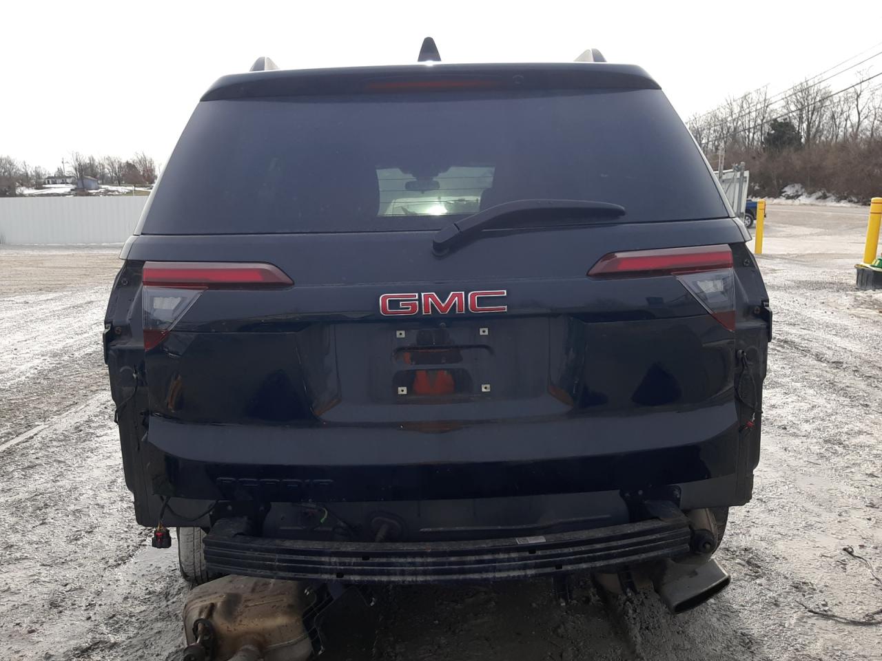 2021 GMC Acadia - Image 6