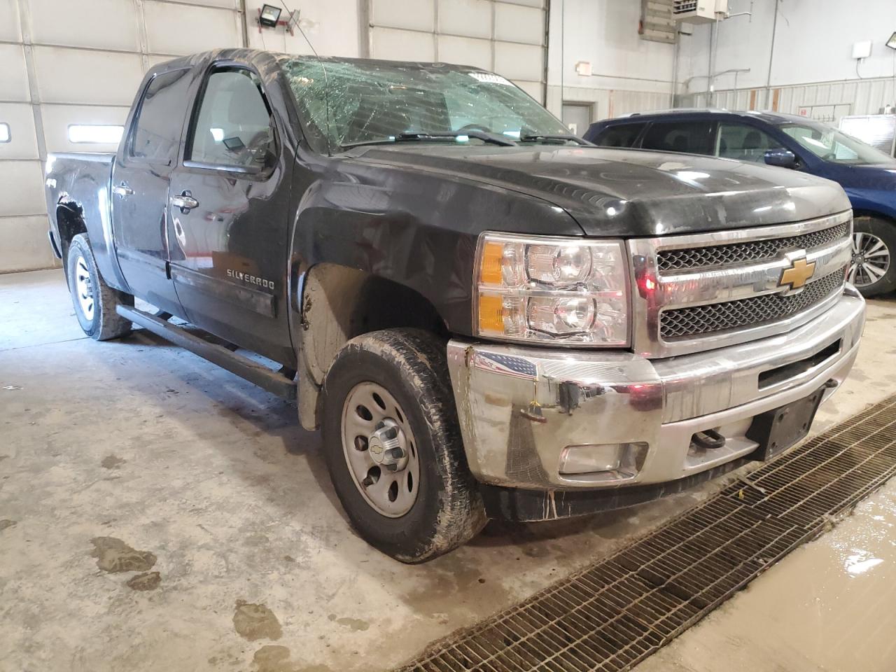 2013 Chevrolet Silverado - Image 4