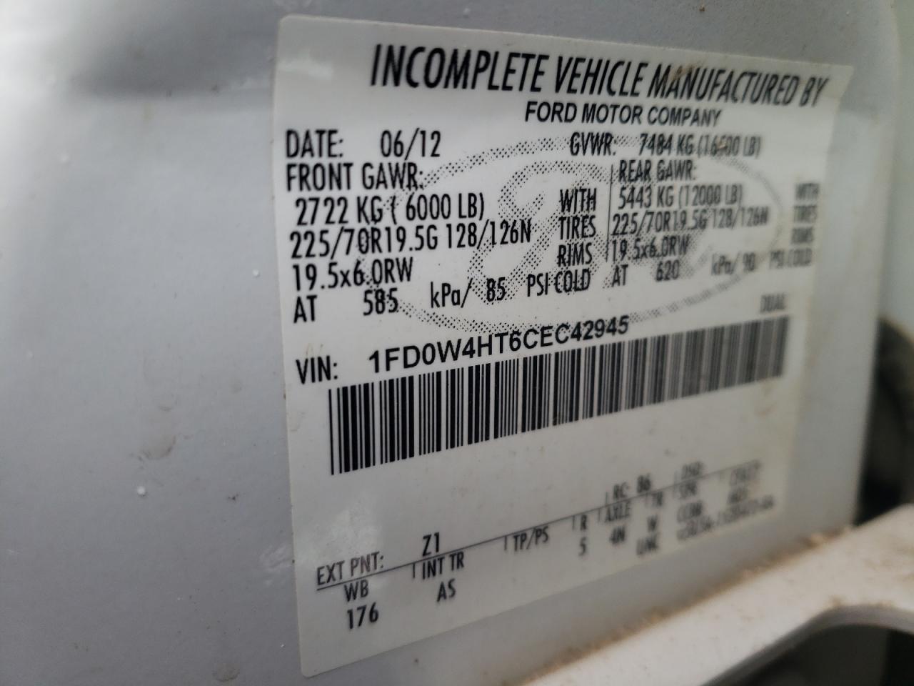 2012 Ford F450 - Image 12