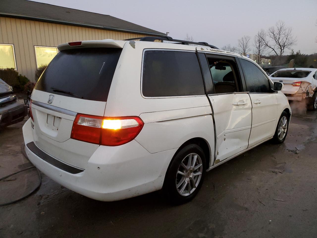 2007 Honda Odyssey - Image 3